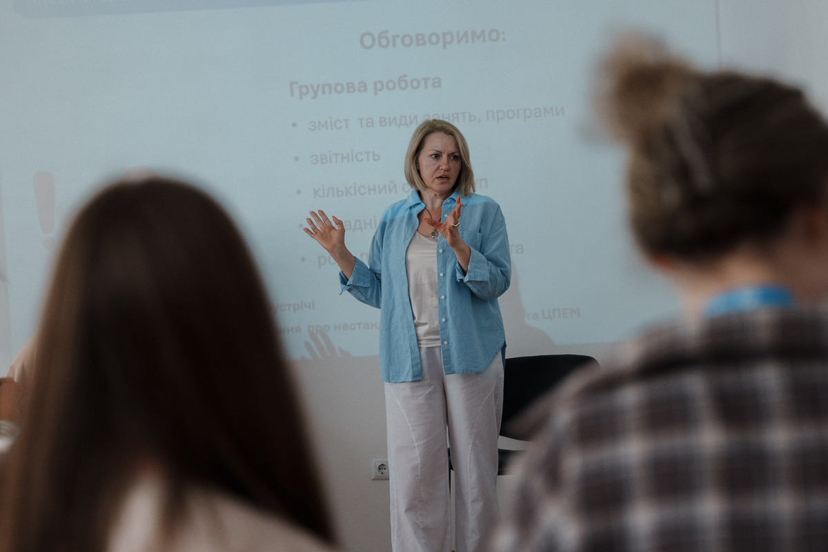 Подбати про тих, хто піклується про дітей: як фонд щороку допомагає своїм фахівцям відновити сили — Фото  1