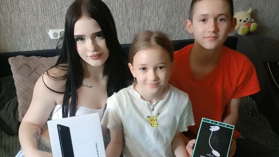 Приготувати вечерю без світла: як ми допомогли родинам, що залишаються в прифронтовому Херсоні — Фото  1