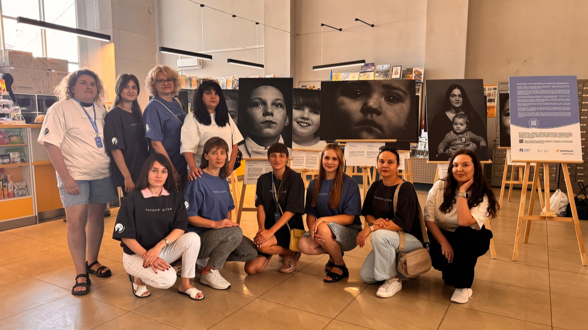 The Thread Exhibition Travels Across Ukraine Through Ukrposhta Branches — Image  2