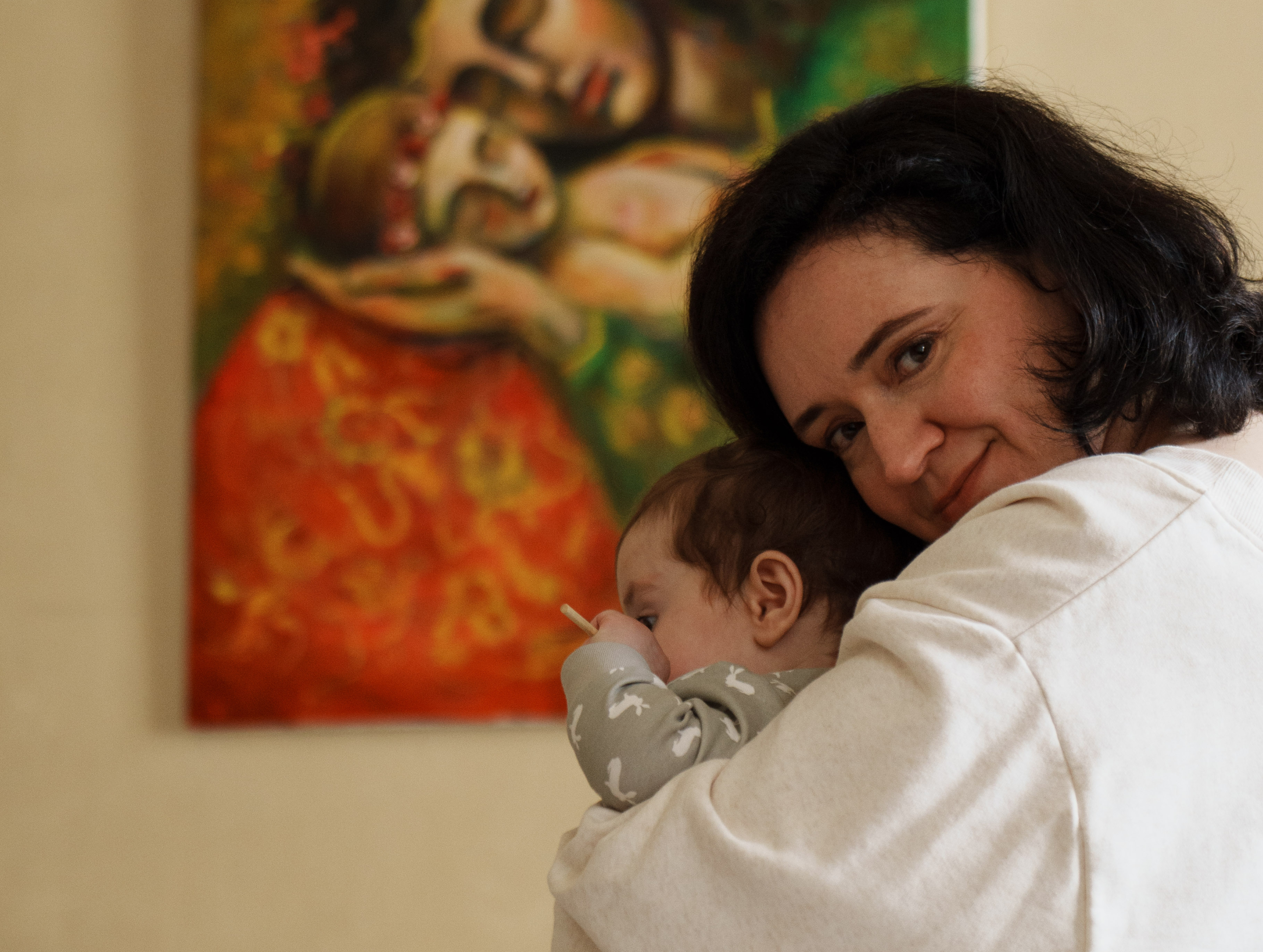 “While Leila Swings, I Watch Where the Drone Is Heading”: A Column by Olena Rozvadovska