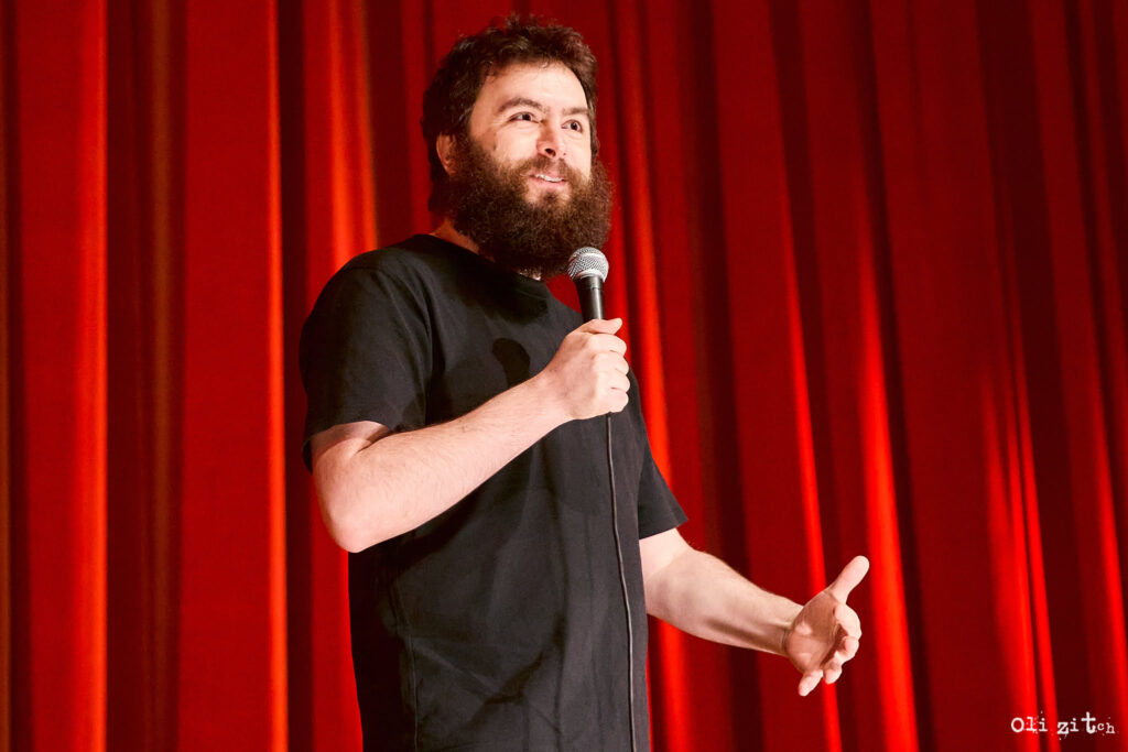 Romanian Stand-Up Comedian Victor Patrascan Organised a Charity Tour to Support Ukrainian Children — Image  2
